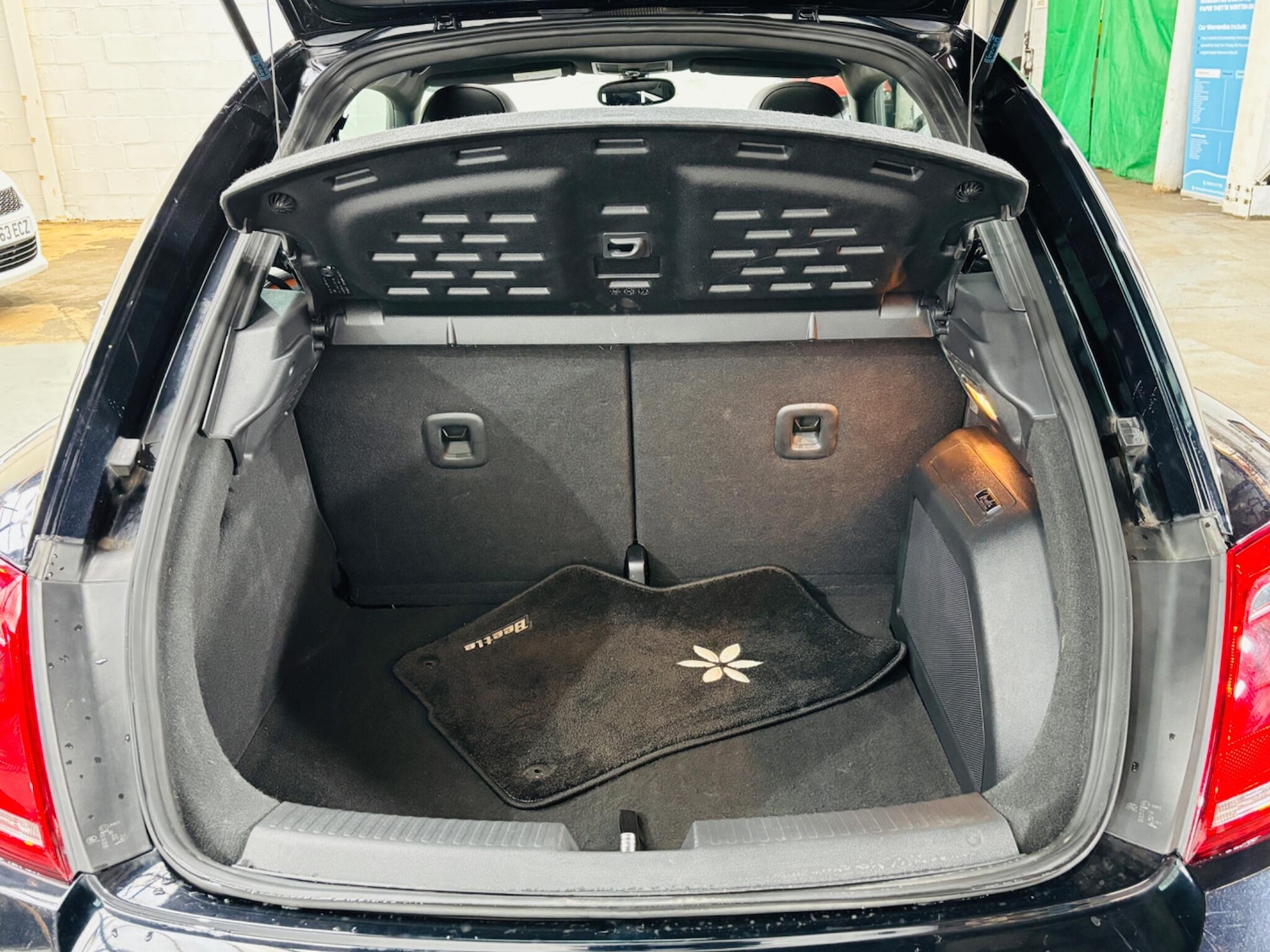 Used Volkswagen Beetle 2026 for sale - 78170916: Photo 31