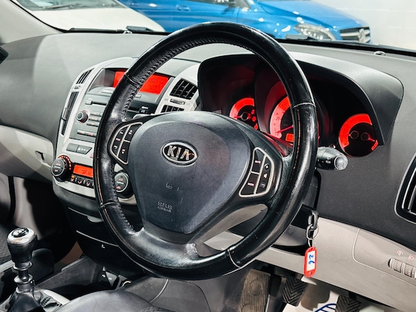 Used Kia Ceed 2008 for sale - 76315104: Photo 11