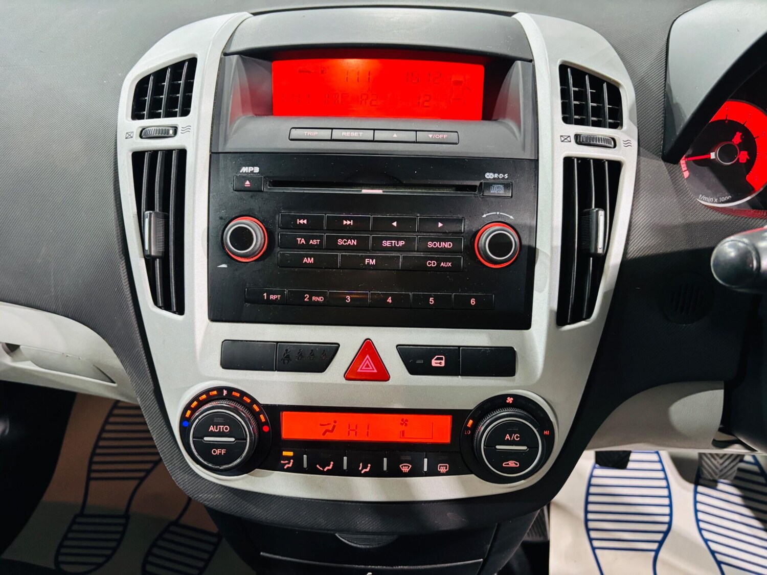 Used Kia Ceed 2008 for sale - 76315104: Photo 22