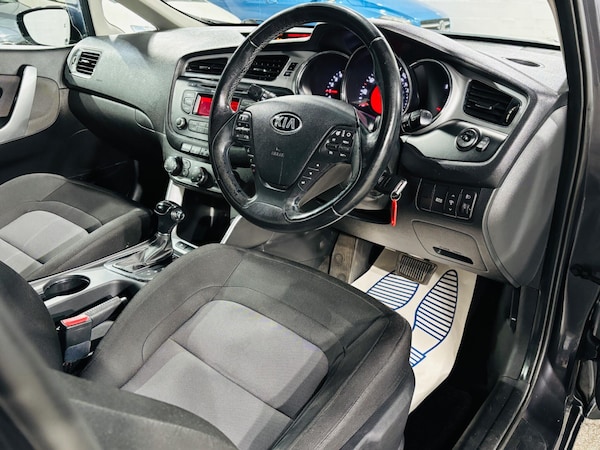 Used Kia Ceed 2013 for sale - 76270784: Photo 10
