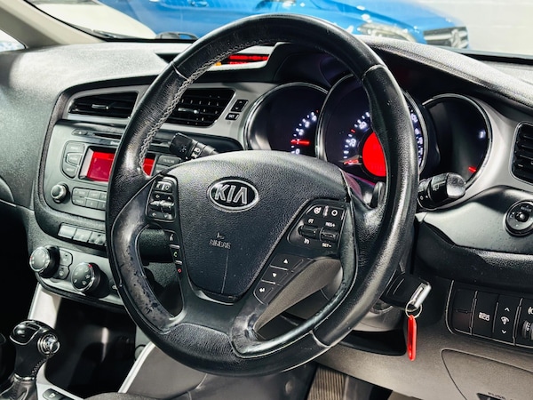 Used Kia Ceed 2013 for sale - 76270784: Photo 11