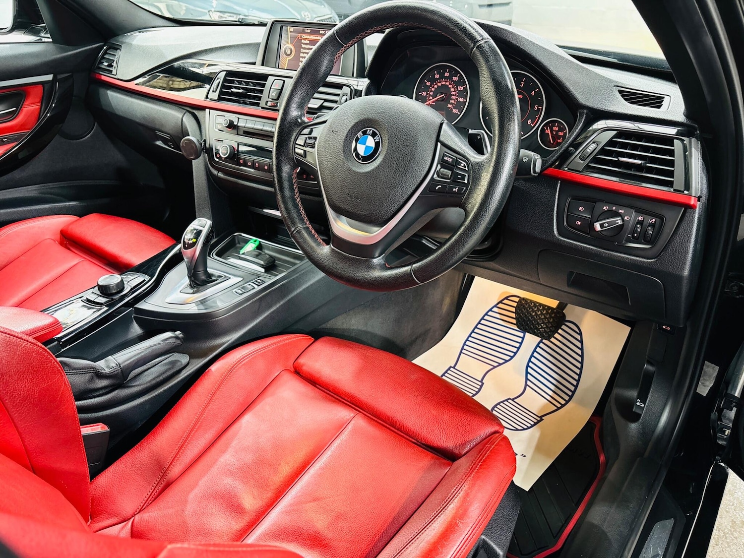 Used BMW 3 Series 2012 for sale - 76136142: Photo 10