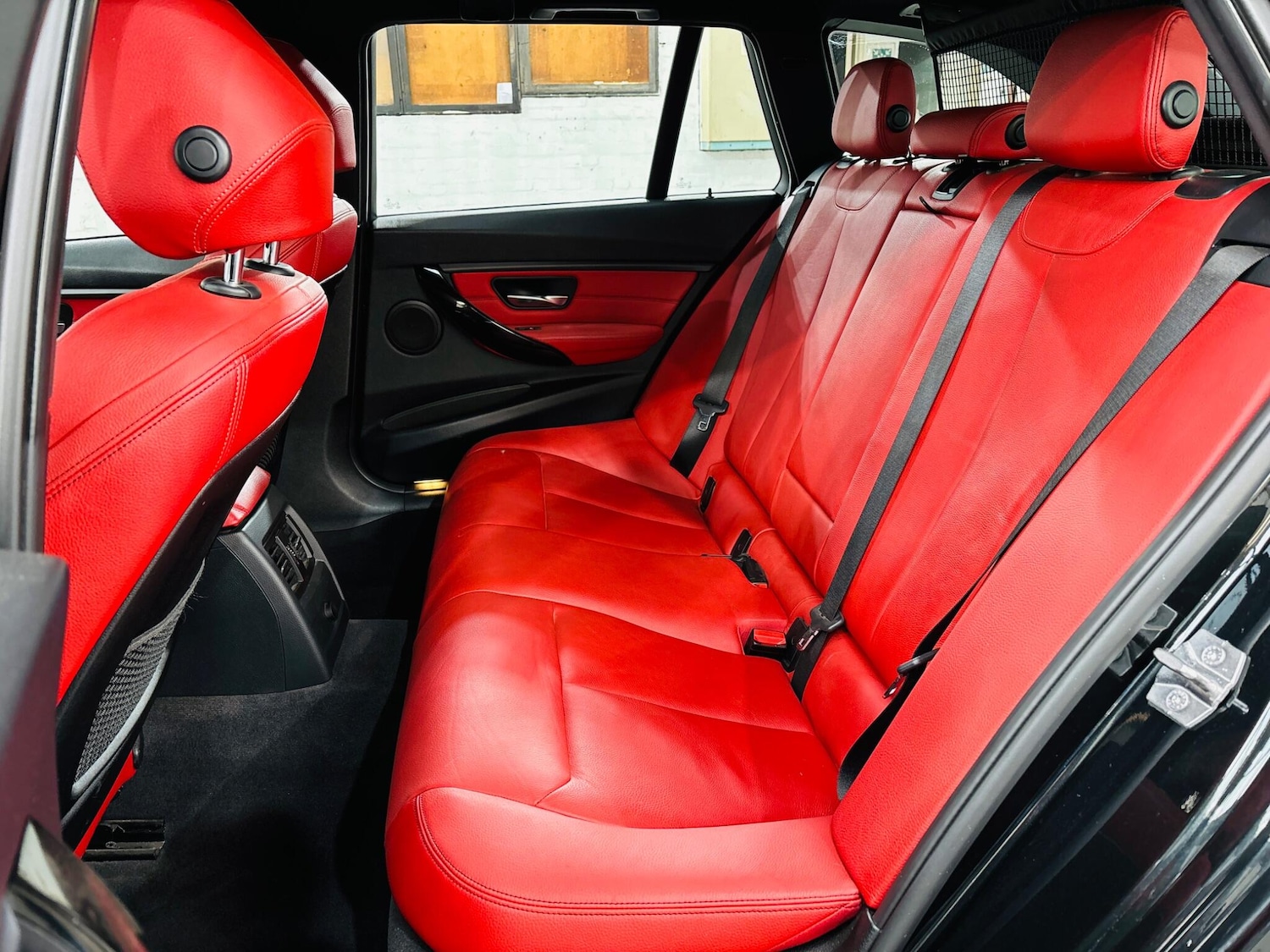 Used BMW 3 Series 2012 for sale - 76136142: Photo 16