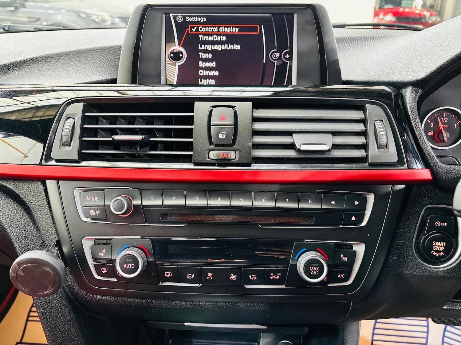 Used BMW 3 Series 2012 for sale - 76136142: Photo 28