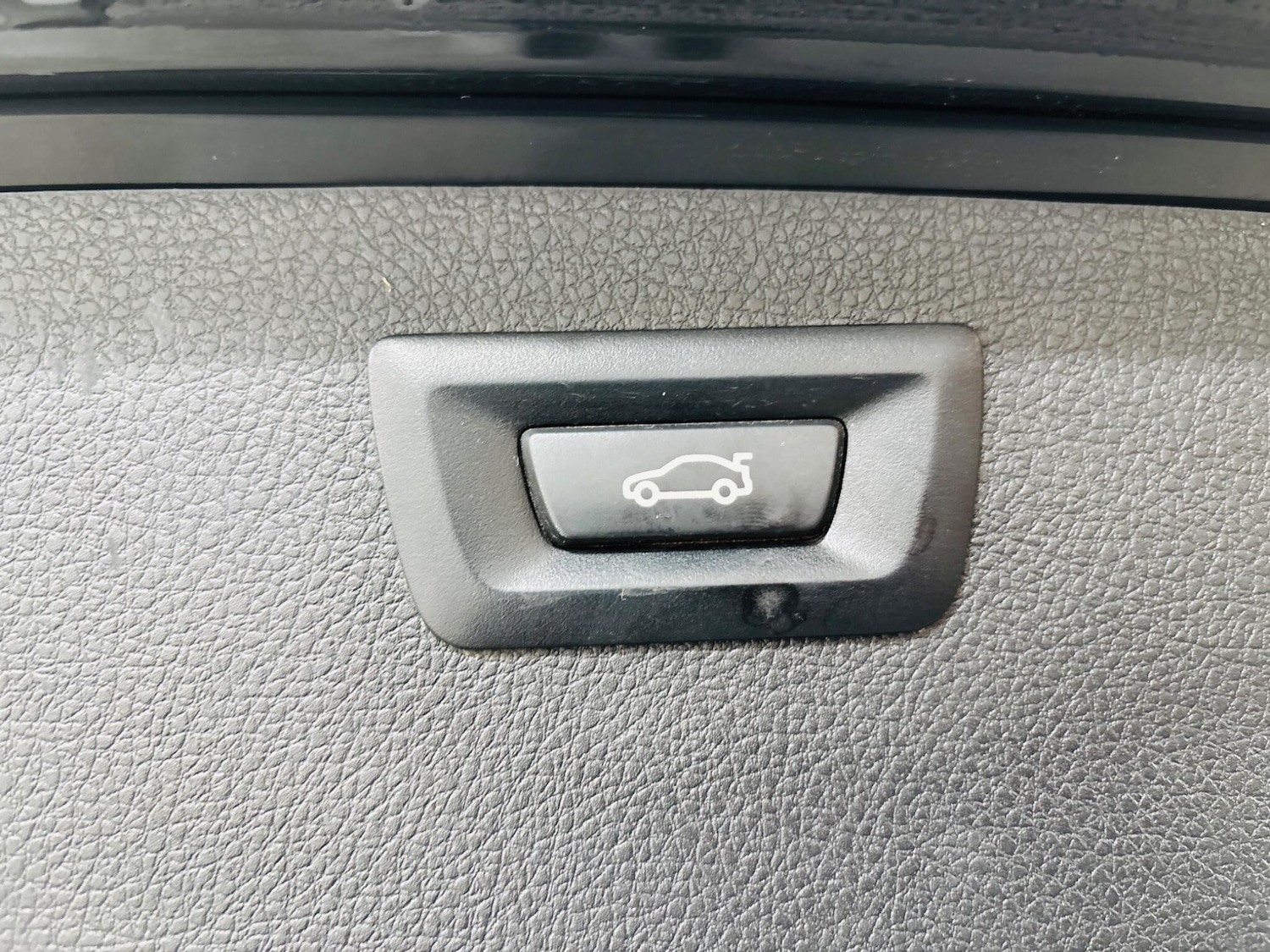 Used BMW 3 Series 2012 for sale - 76136142: Photo 37