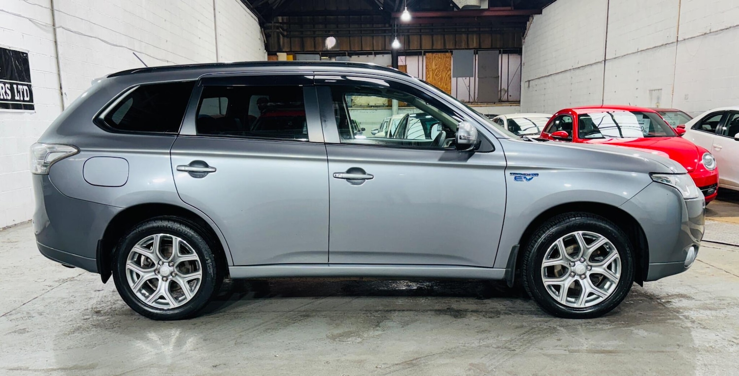 Used Mitsubishi Outlander 2015 for sale - 76433304: Photo 8