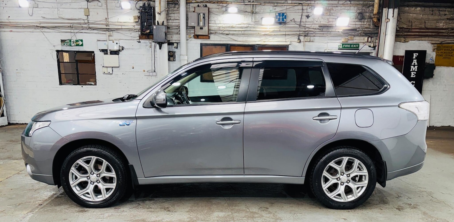 Used Mitsubishi Outlander 2015 for sale - 76433304: Photo 9