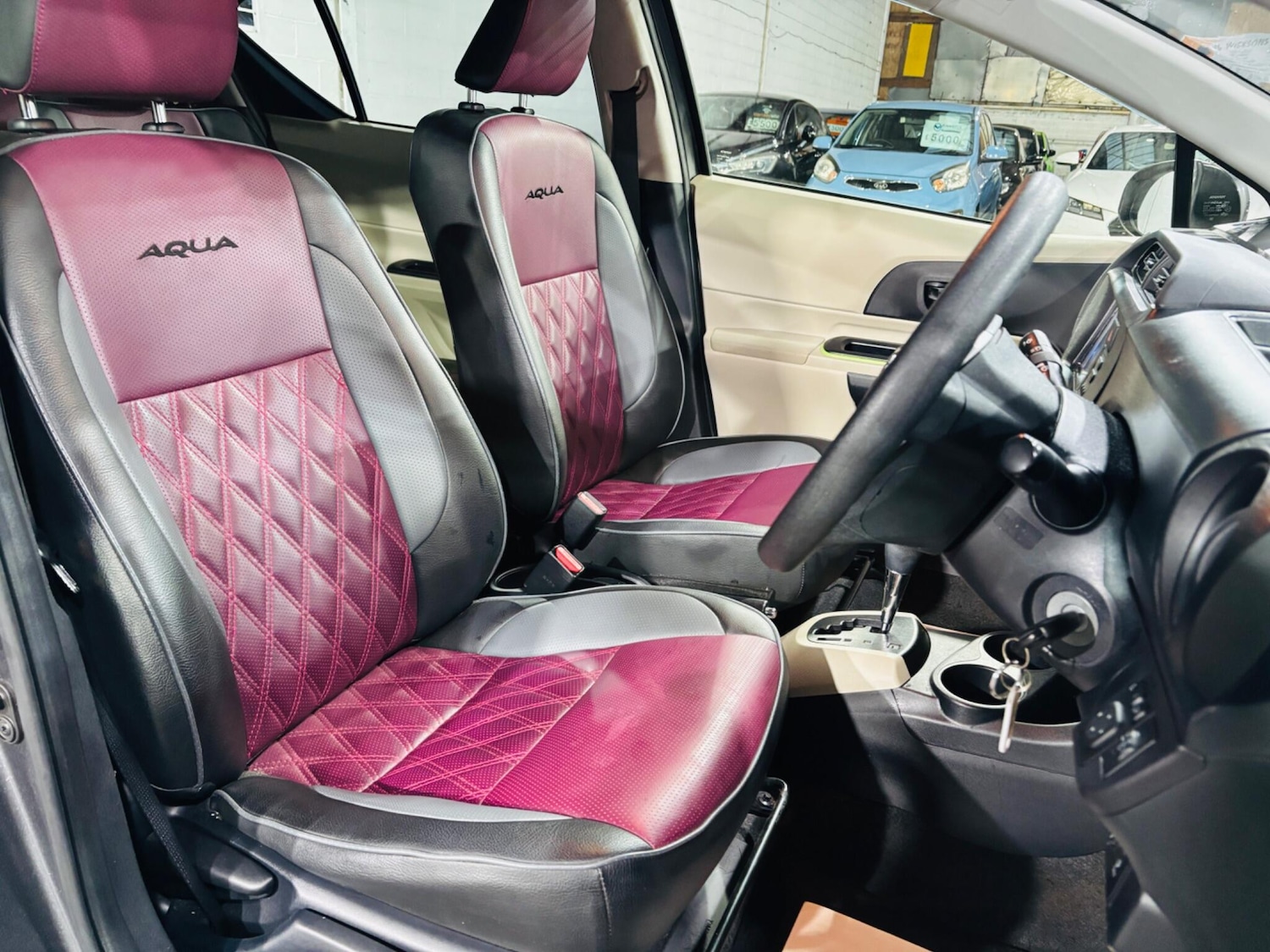 Used Toyota Aqua 2025 for sale - 78007060: Photo 13