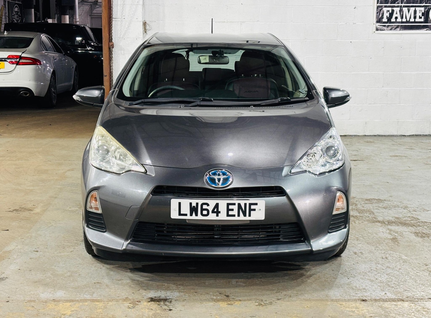 Used Toyota Aqua 2025 for sale - 78007060: Photo 2