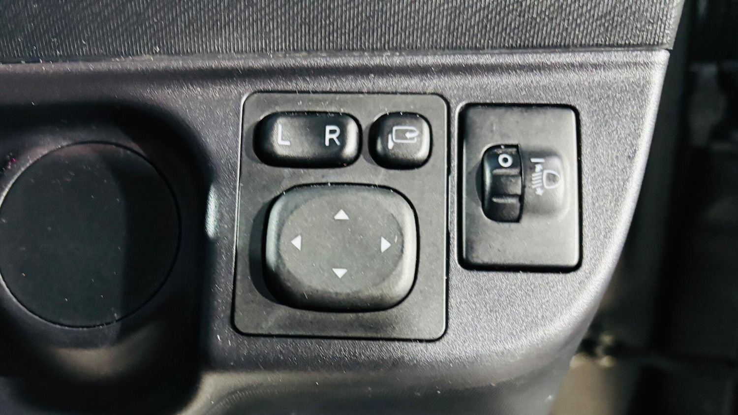 Used Toyota Aqua 2025 for sale - 78007060: Photo 27