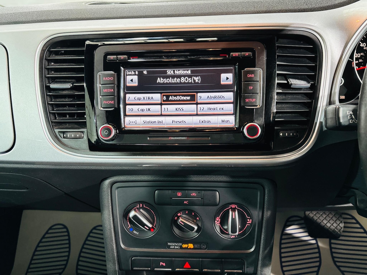 Used Volkswagen Beetle 2012 for sale - 76991266: Photo 24