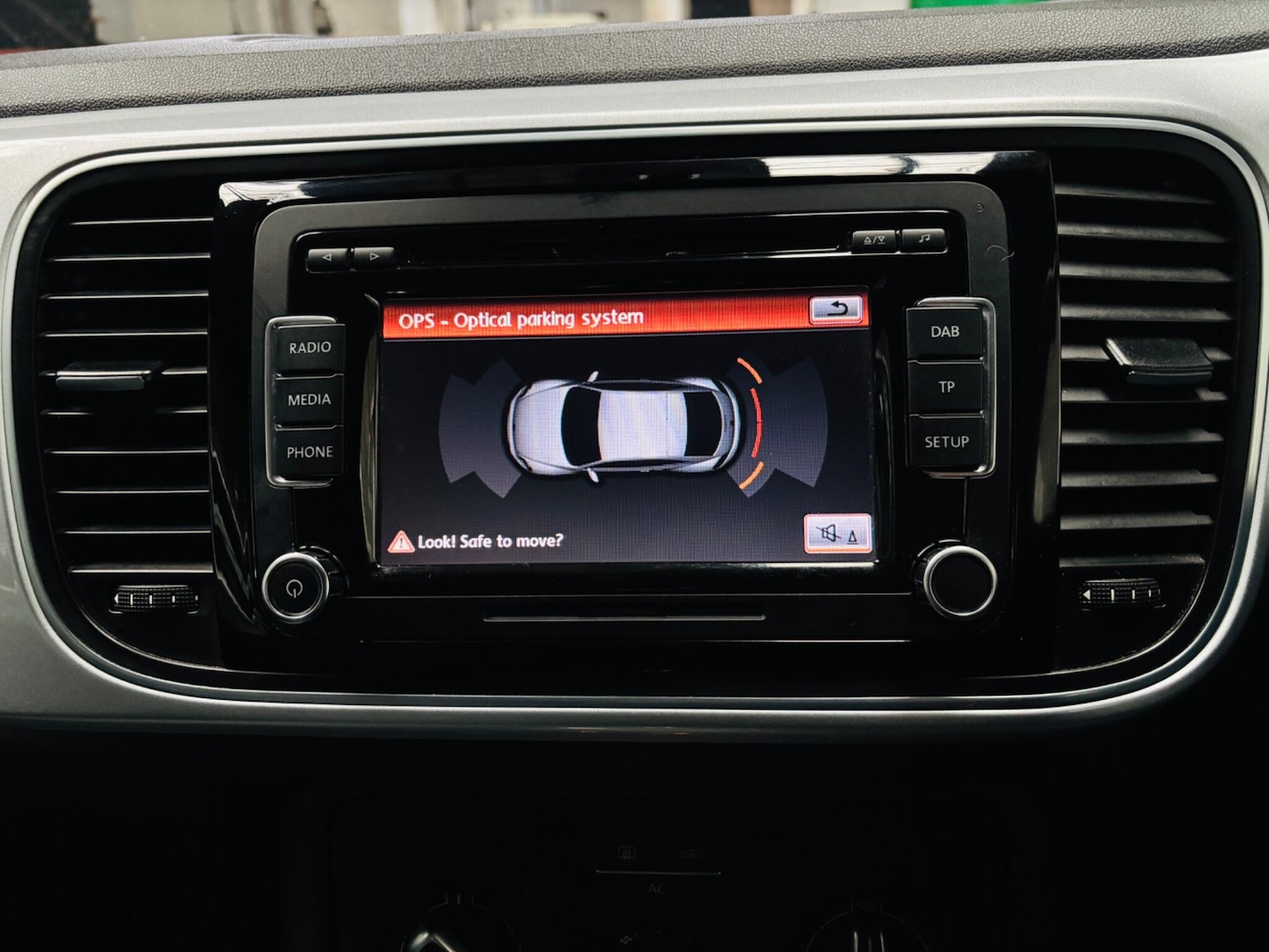 Used Volkswagen Beetle 2012 for sale - 76991266: Photo 34