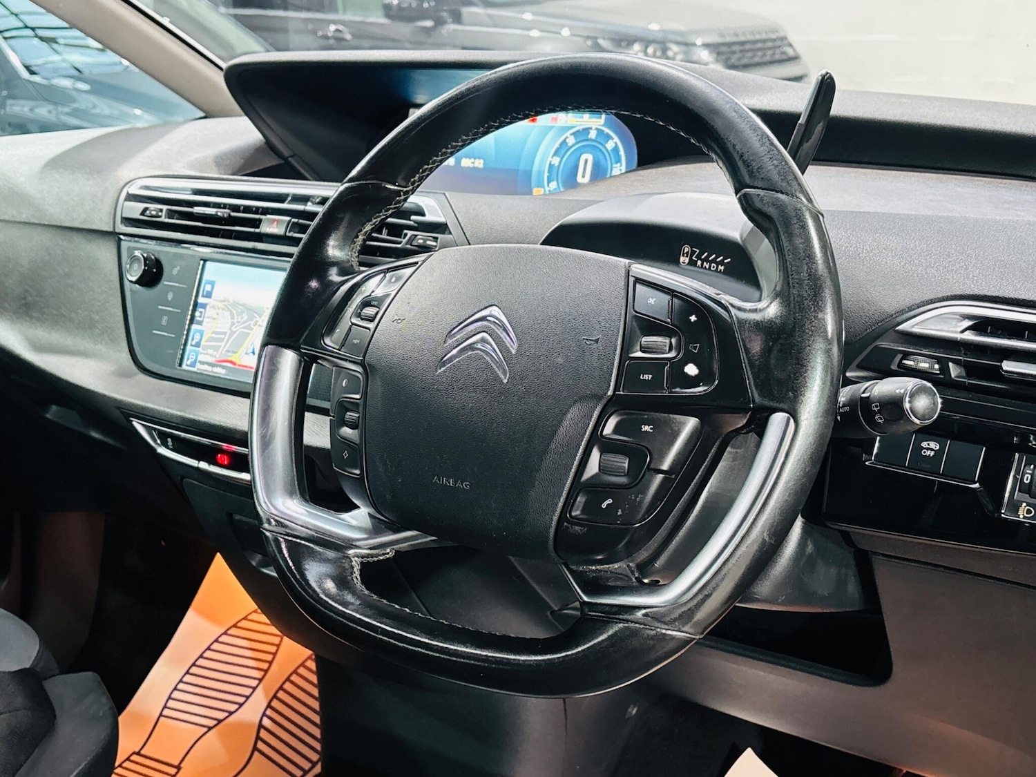 Used Citroen C4 Grand Picasso 2015 for sale - 76989310: Photo 11