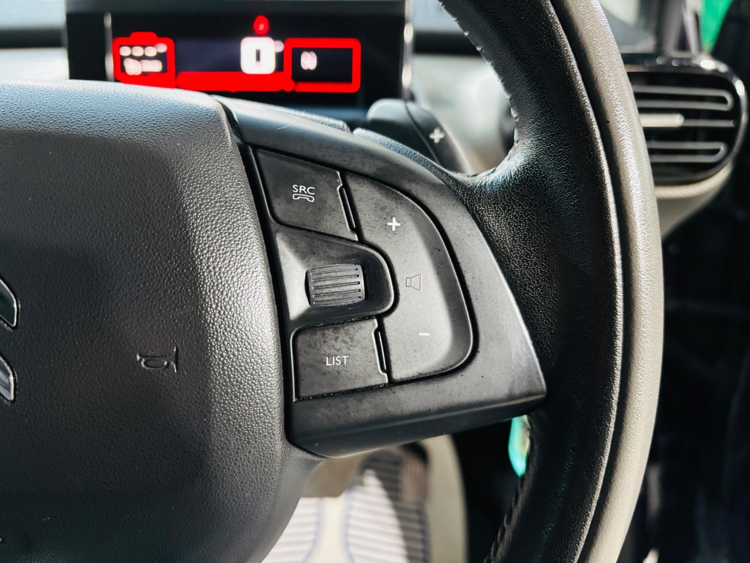 Used Citroen C4 Cactus 2016 for sale - 77783471: Photo 19