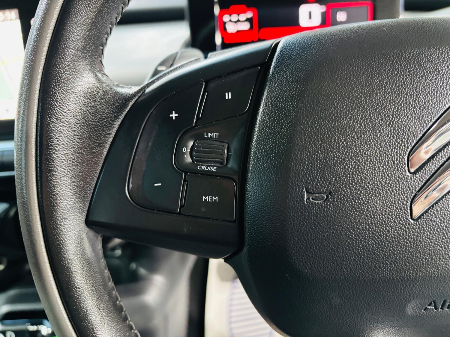 Used Citroen C4 Cactus 2016 for sale - 77783471: Photo 20