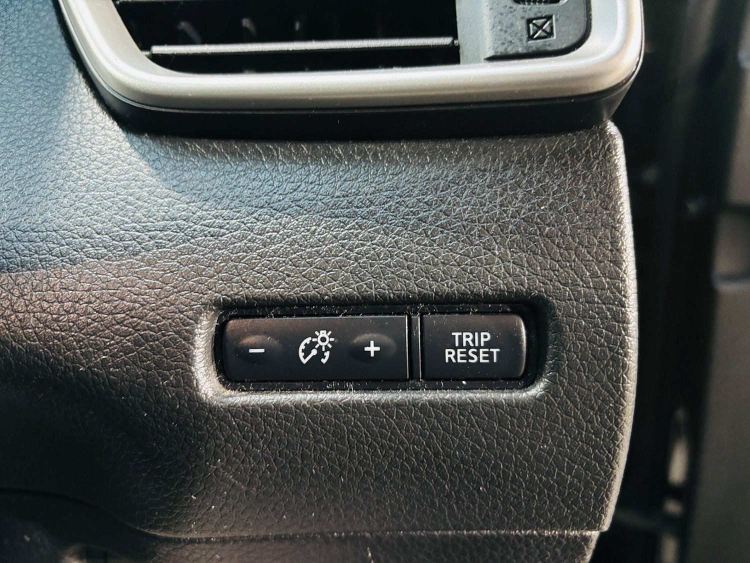 Used Nissan X-Trail 2015 for sale - 78019489: Photo 30