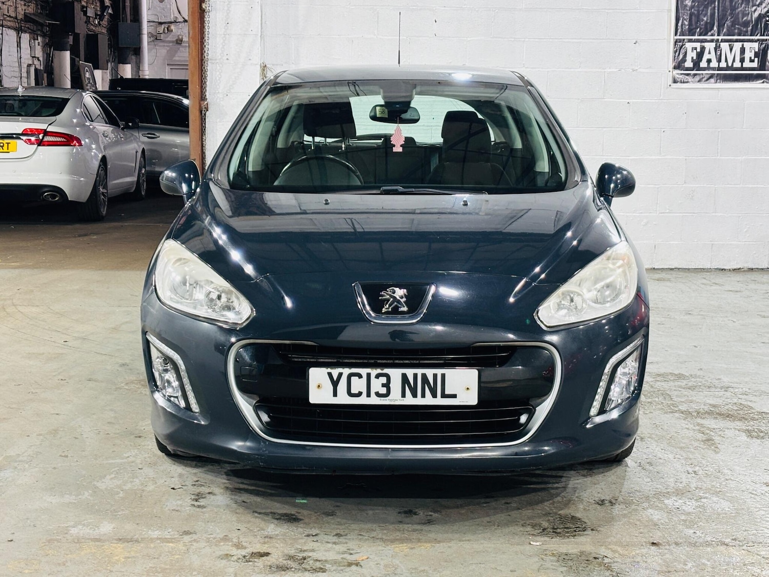 Used Peugeot 308 2013 for sale - 76408815: Photo 2