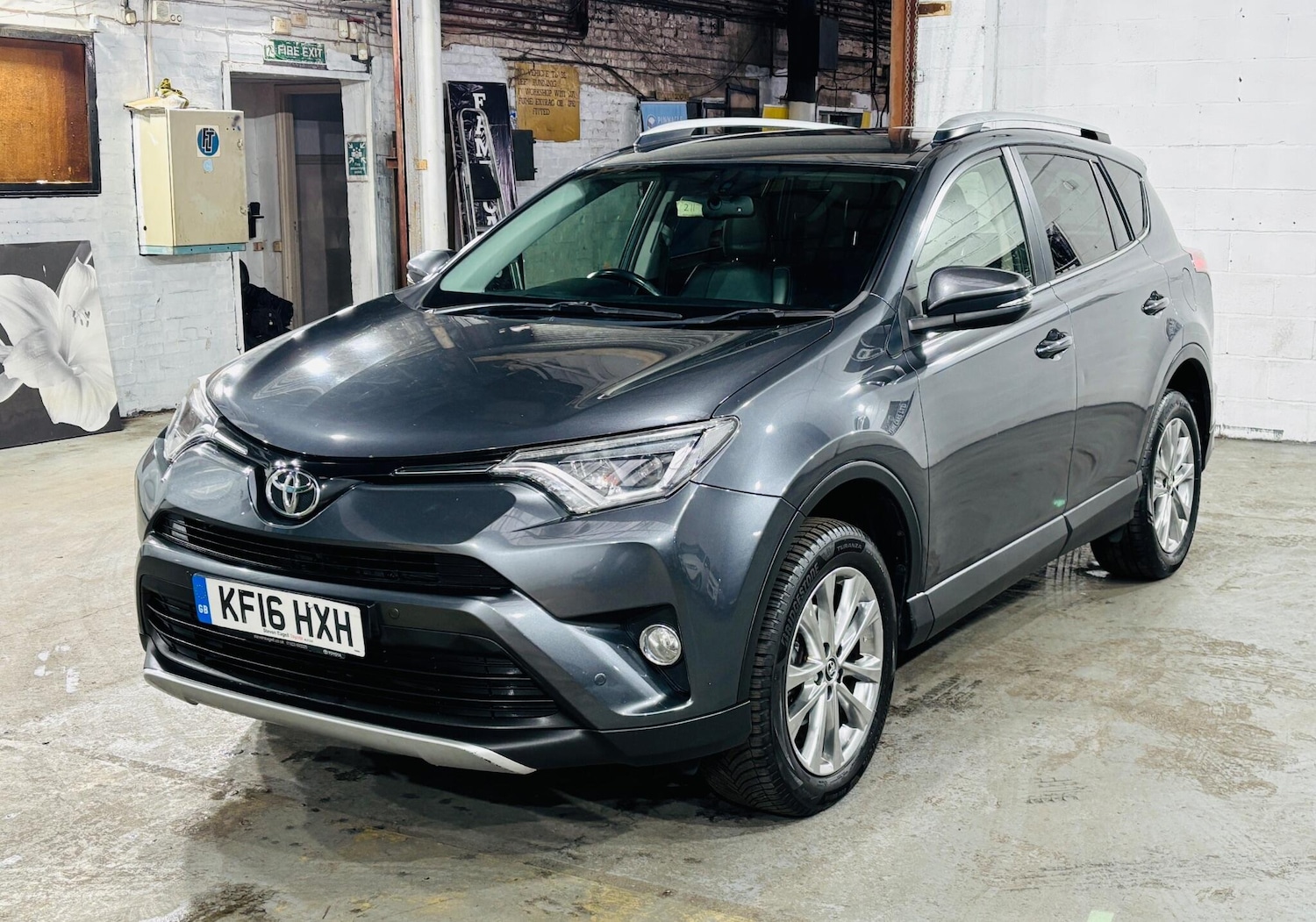 Used Toyota RAV4 for sale - 77597981: Photo 4