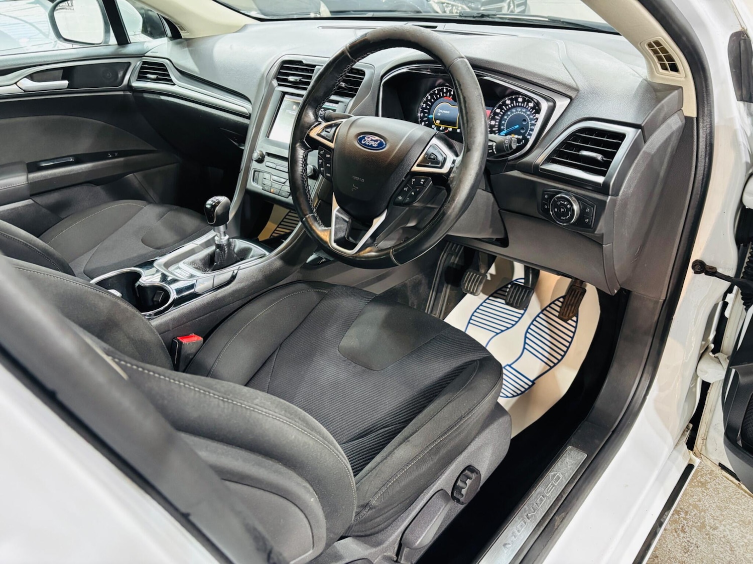 Used Ford Mondeo 2015 for sale - 77722813: Photo 10