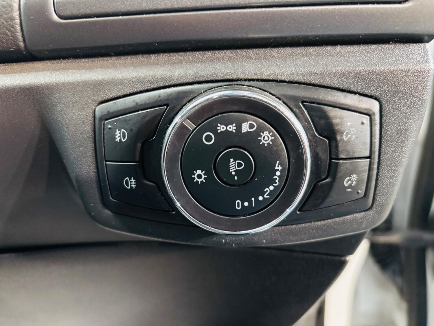 Used Ford Mondeo 2015 for sale - 77722813: Photo 19