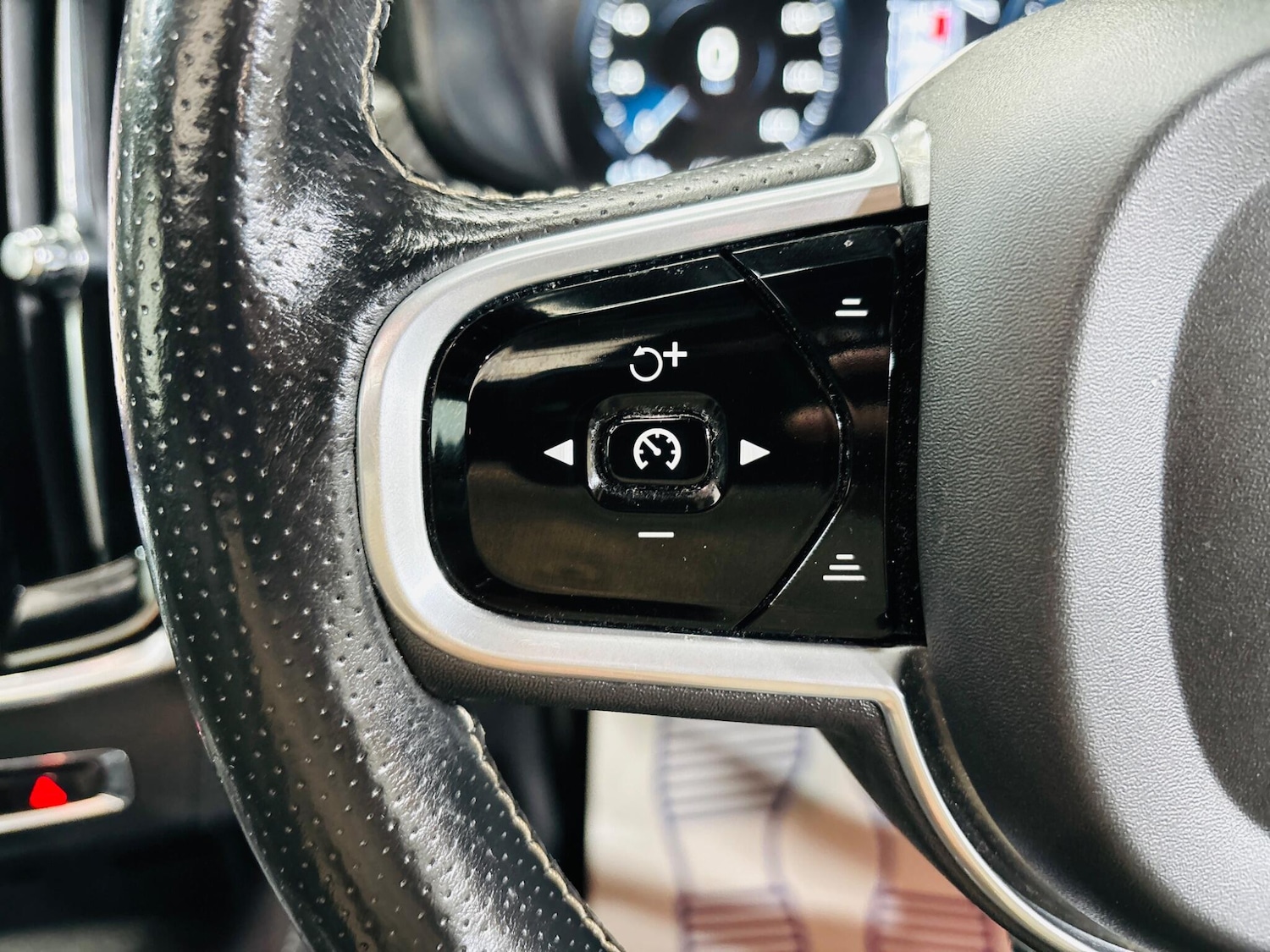 Used Volvo S90 2017 for sale - 76226594: Photo 21