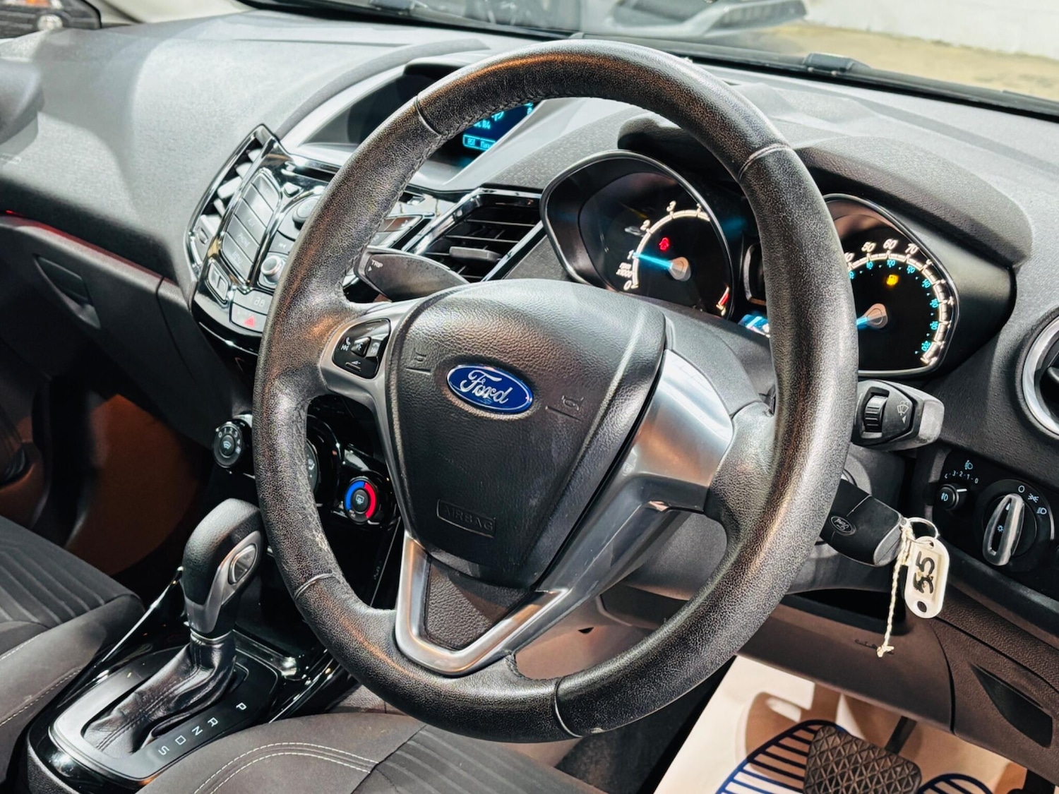 Used Ford Fiesta 2014 for sale - 76644719: Photo 11