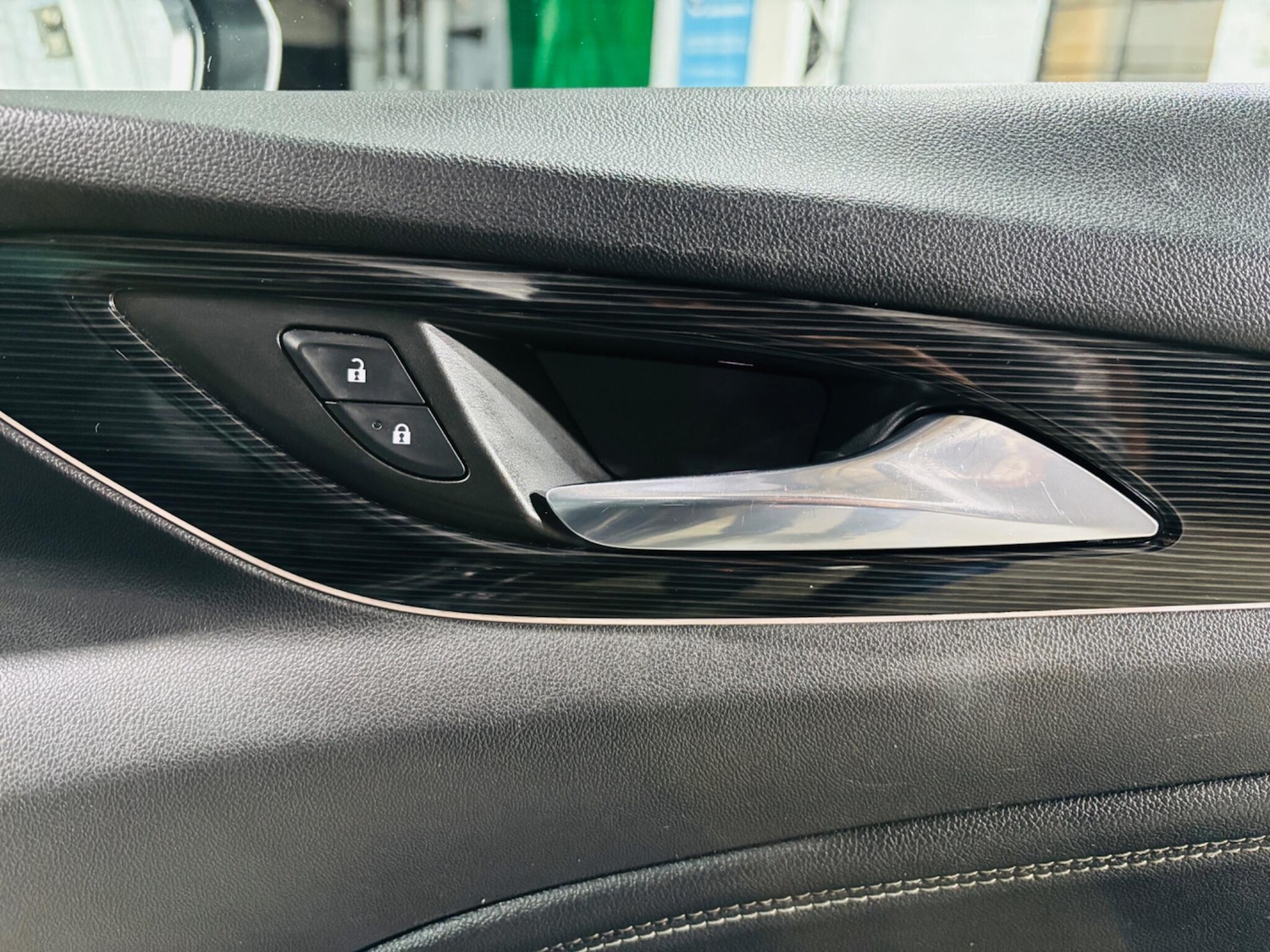 Used Vauxhall Insignia 2017 for sale - 76752731: Photo 18