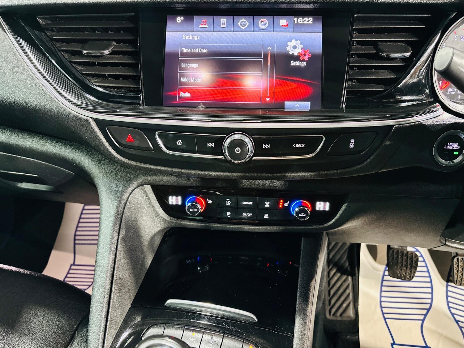 Used Vauxhall Insignia 2017 for sale - 76752731: Photo 24