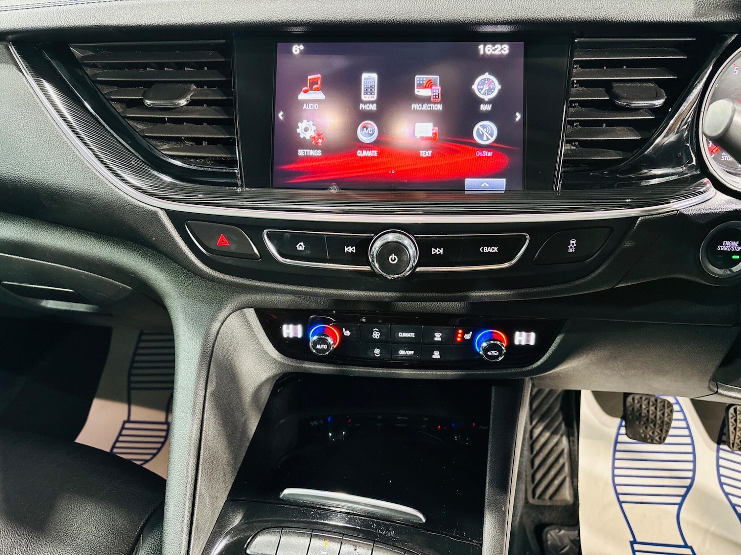 Used Vauxhall Insignia 2017 for sale - 76752731: Photo 25