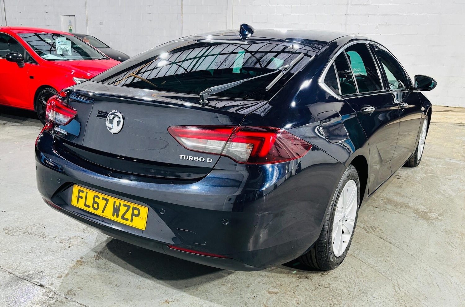 Used Vauxhall Insignia 2017 for sale - 76752731: Photo 5