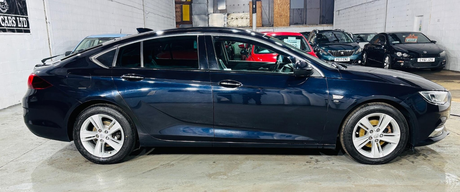 Used Vauxhall Insignia 2017 for sale - 76752731: Photo 8