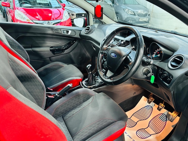 Used Ford Fiesta 2015 for sale - 75109844: Photo 10