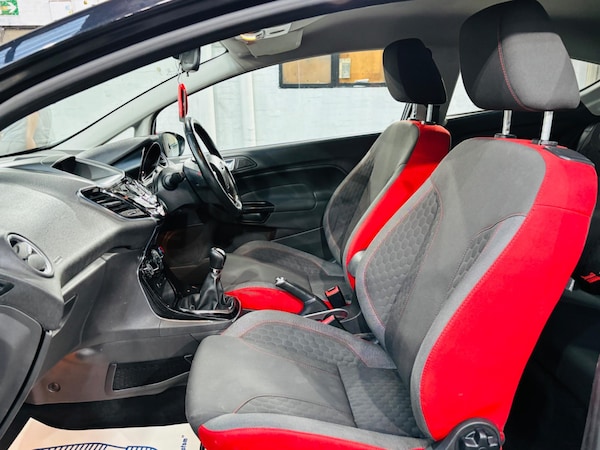 Used Ford Fiesta 2015 for sale - 75109844: Photo 14