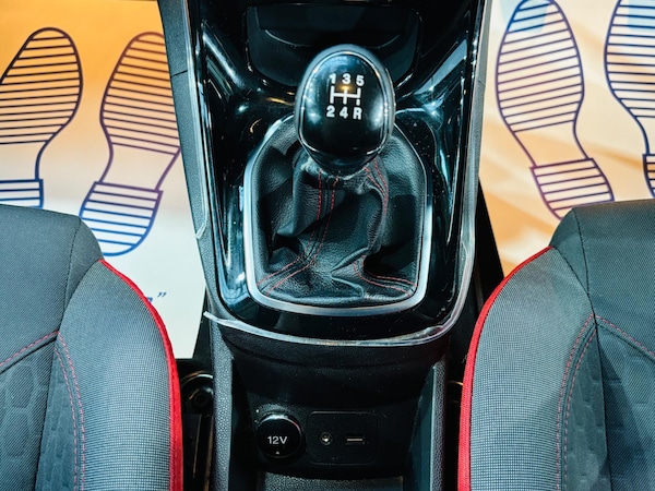 Used Ford Fiesta 2015 for sale - 75109844: Photo 22