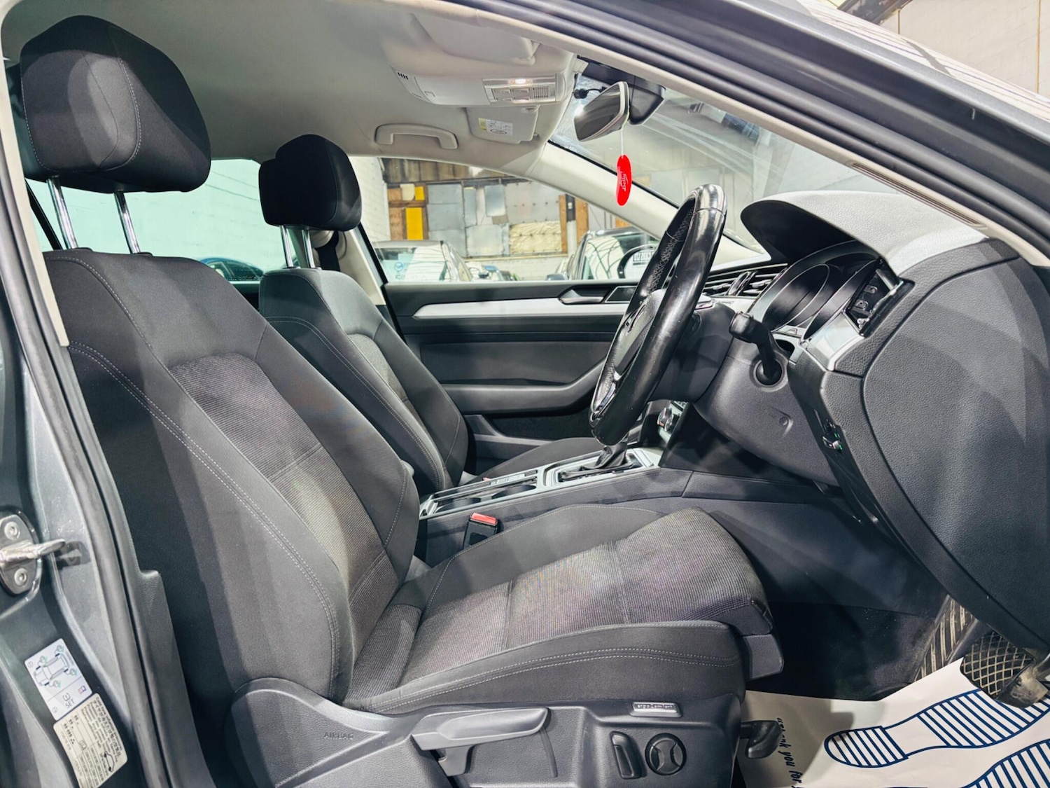 Used Volkswagen Passat 2015 for sale - 76282604: Photo 13