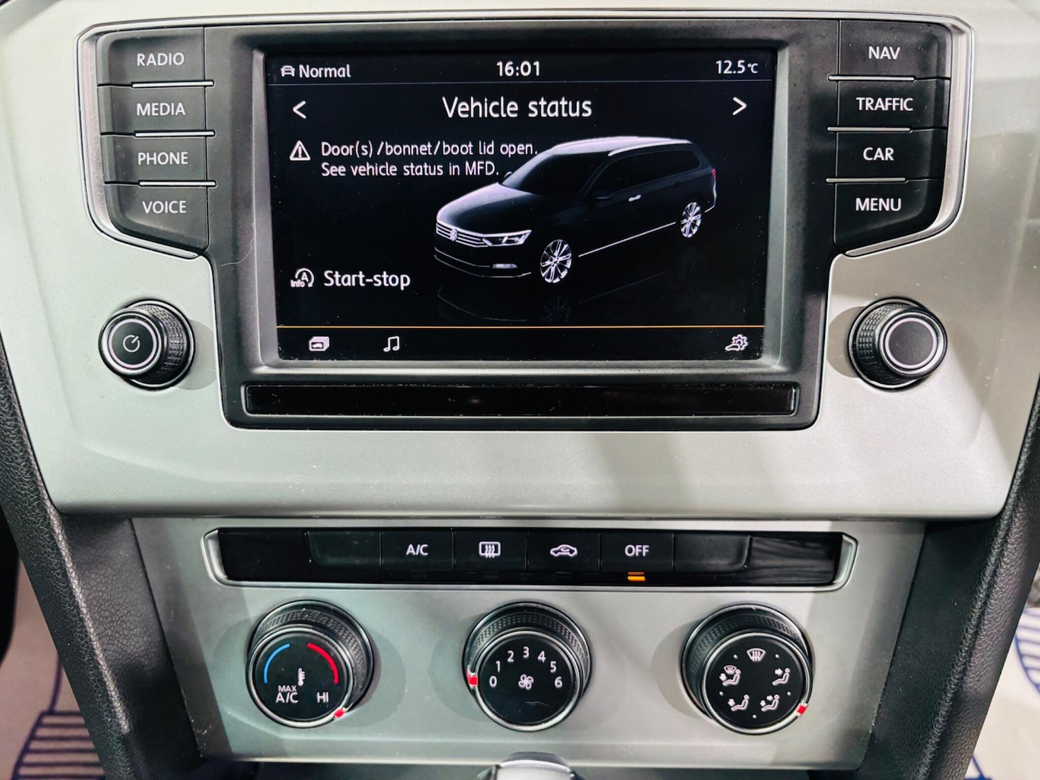 Used Volkswagen Passat 2015 for sale - 76282604: Photo 29