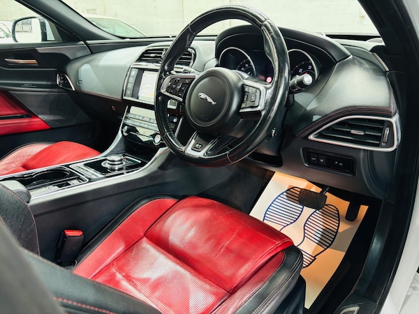 Used Jaguar XE 2015 for sale - 76200346: Photo 10
