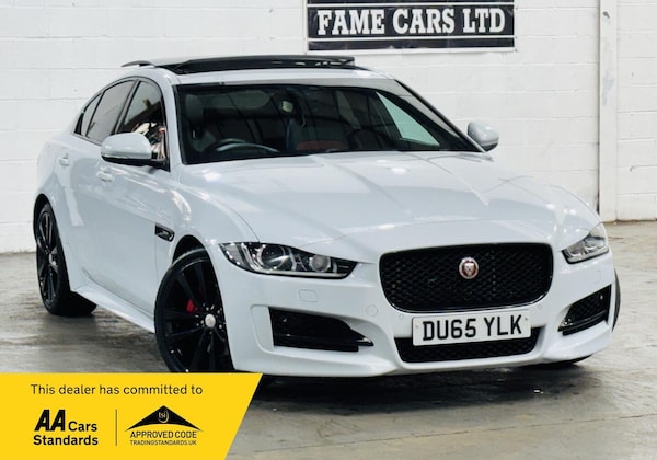 Used Jaguar XE 2015 for sale - 76200346: Photo 1