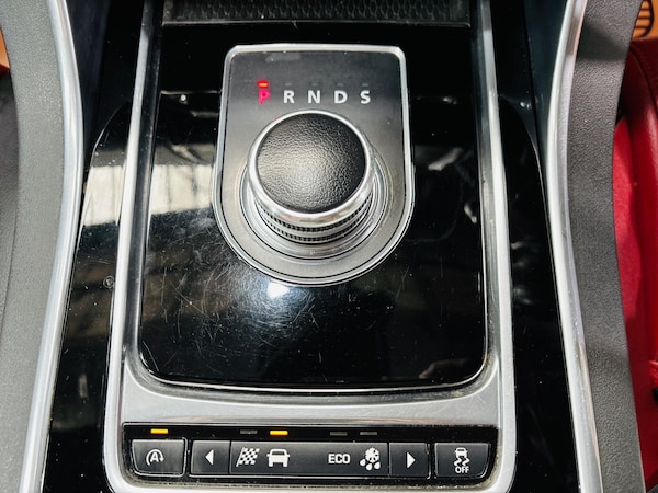 Used Jaguar XE 2015 for sale - 76200346: Photo 33
