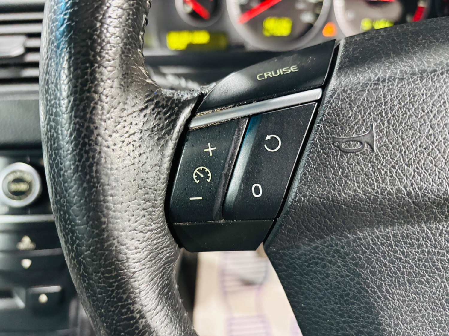 Used Volvo XC90 2008 for sale - 77238239: Photo 22