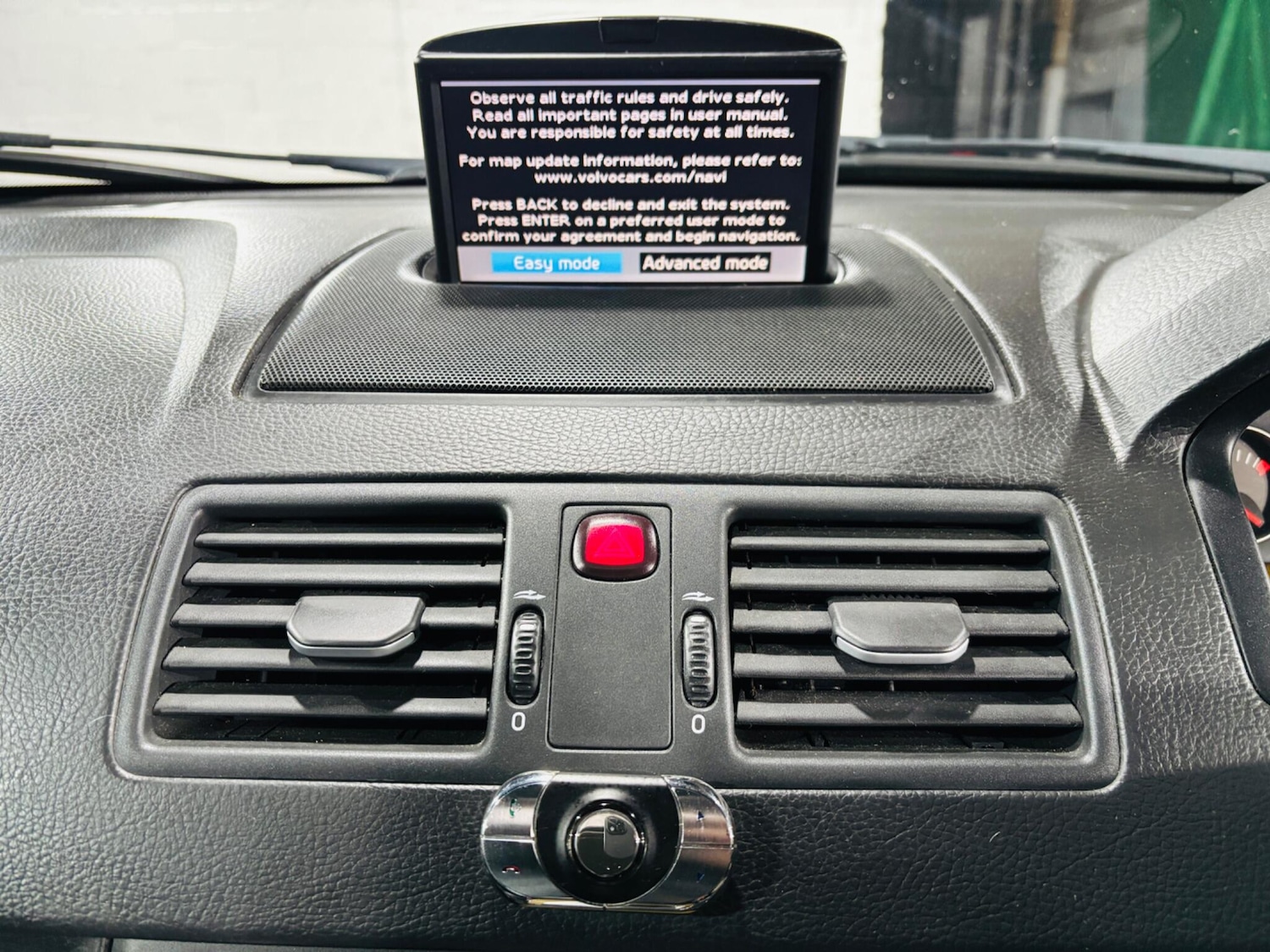 Used Volvo XC90 2008 for sale - 77238239: Photo 24