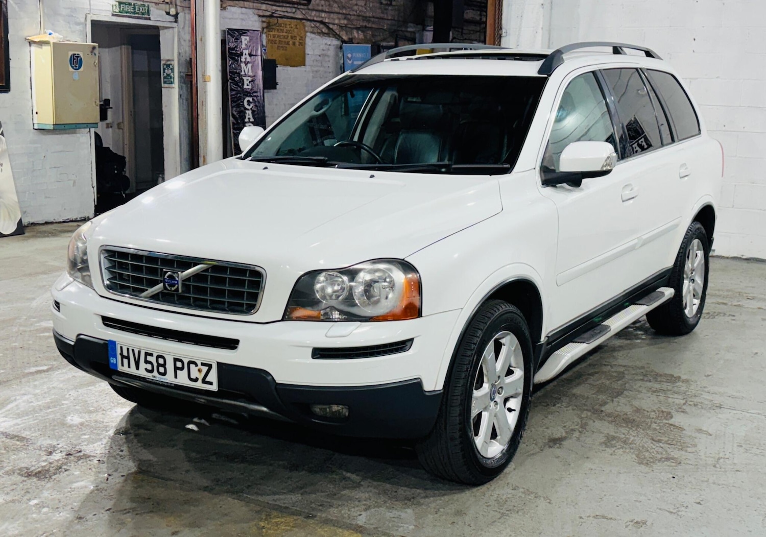 Used Volvo XC90 2008 for sale - 77238239: Photo 4