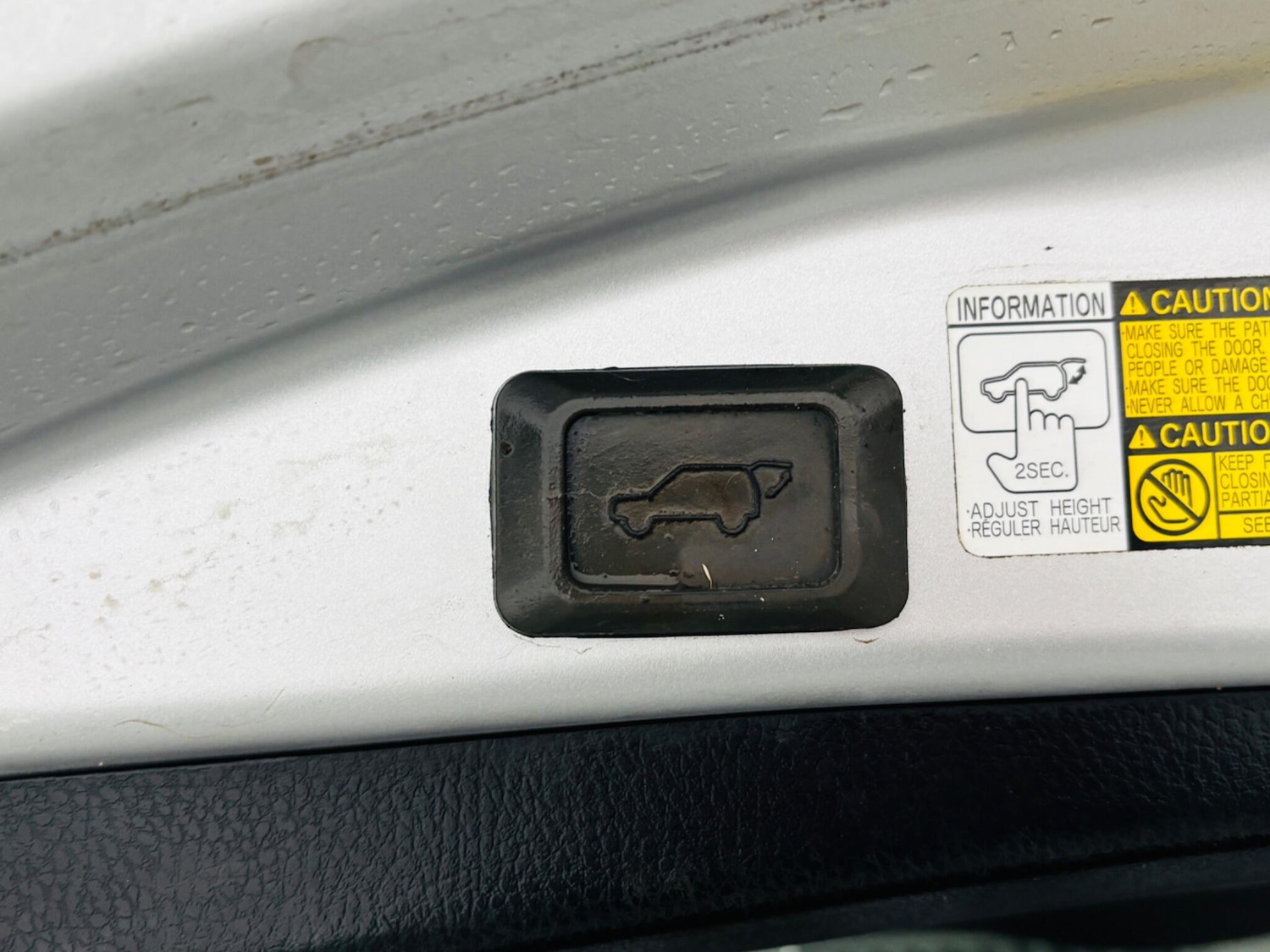 Used Toyota RAV4 2013 for sale - 77455768: Photo 31