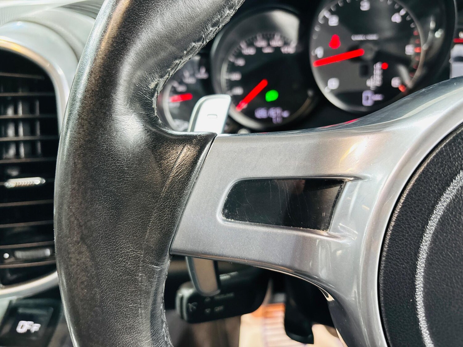 Used Porsche Cayenne 2011 for sale - 76512928: Photo 21