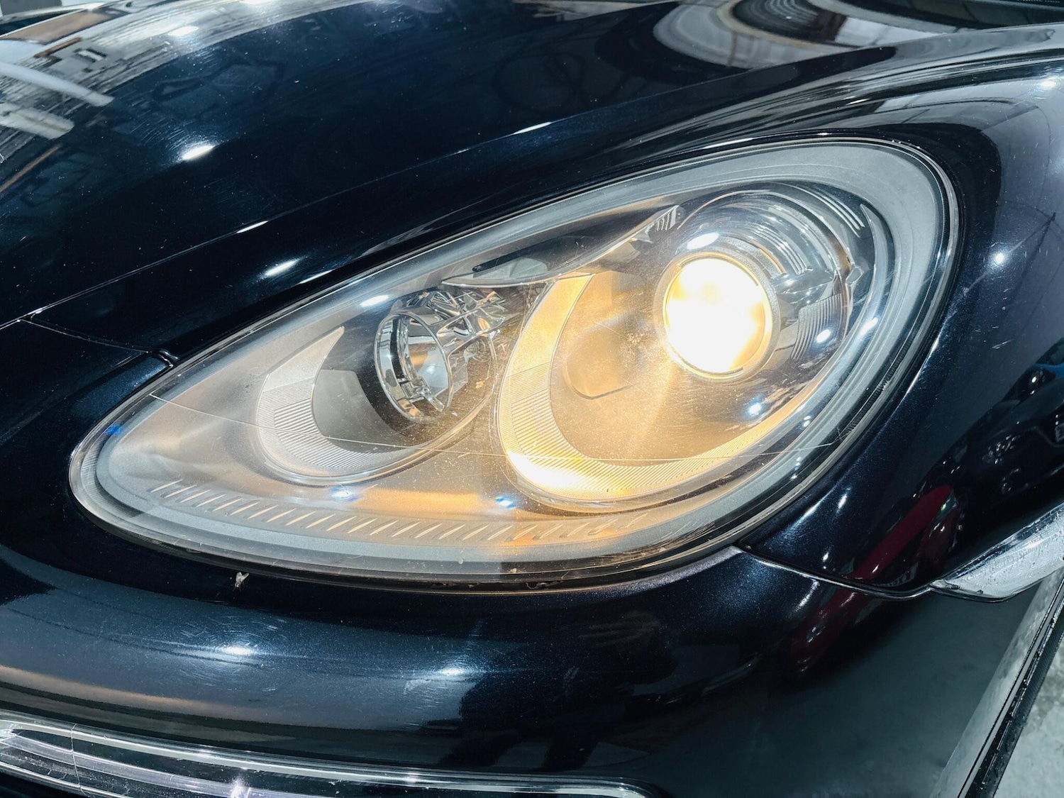 Used Porsche Cayenne 2011 for sale - 76512928: Photo 30