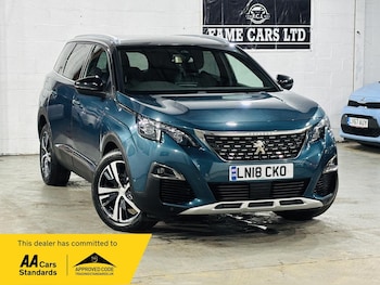 Peugeot - 5008