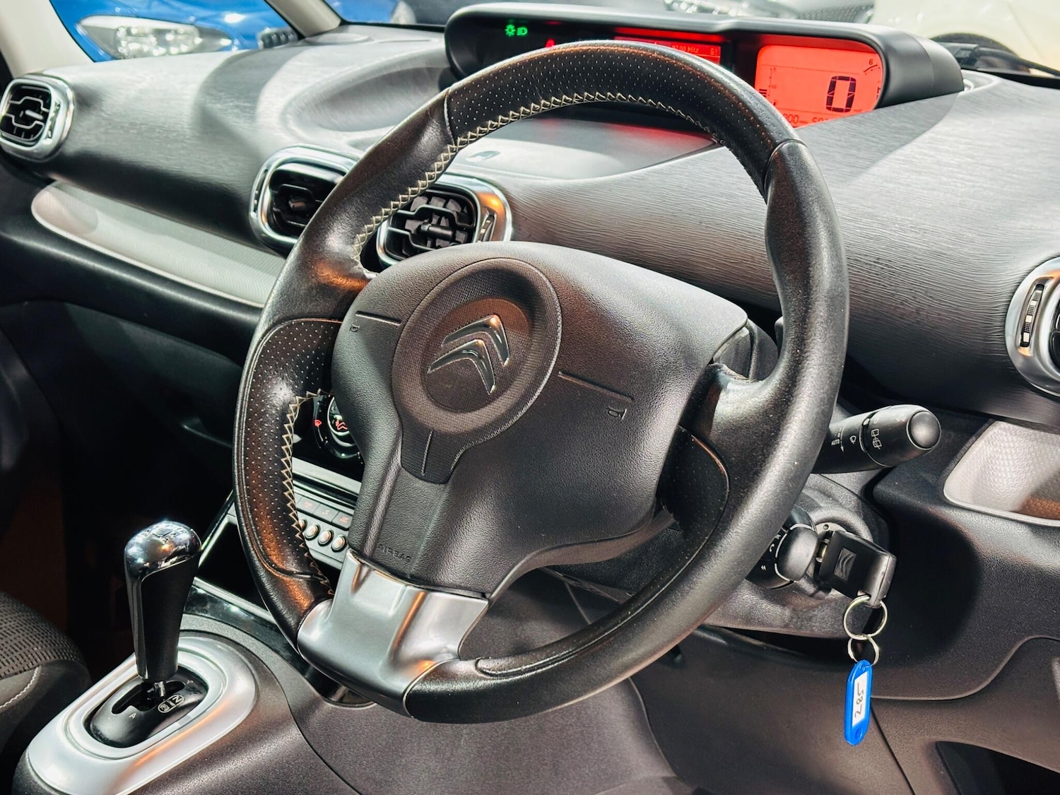 Used Citroen C3 Picasso 2013 for sale - 76700607: Photo 11