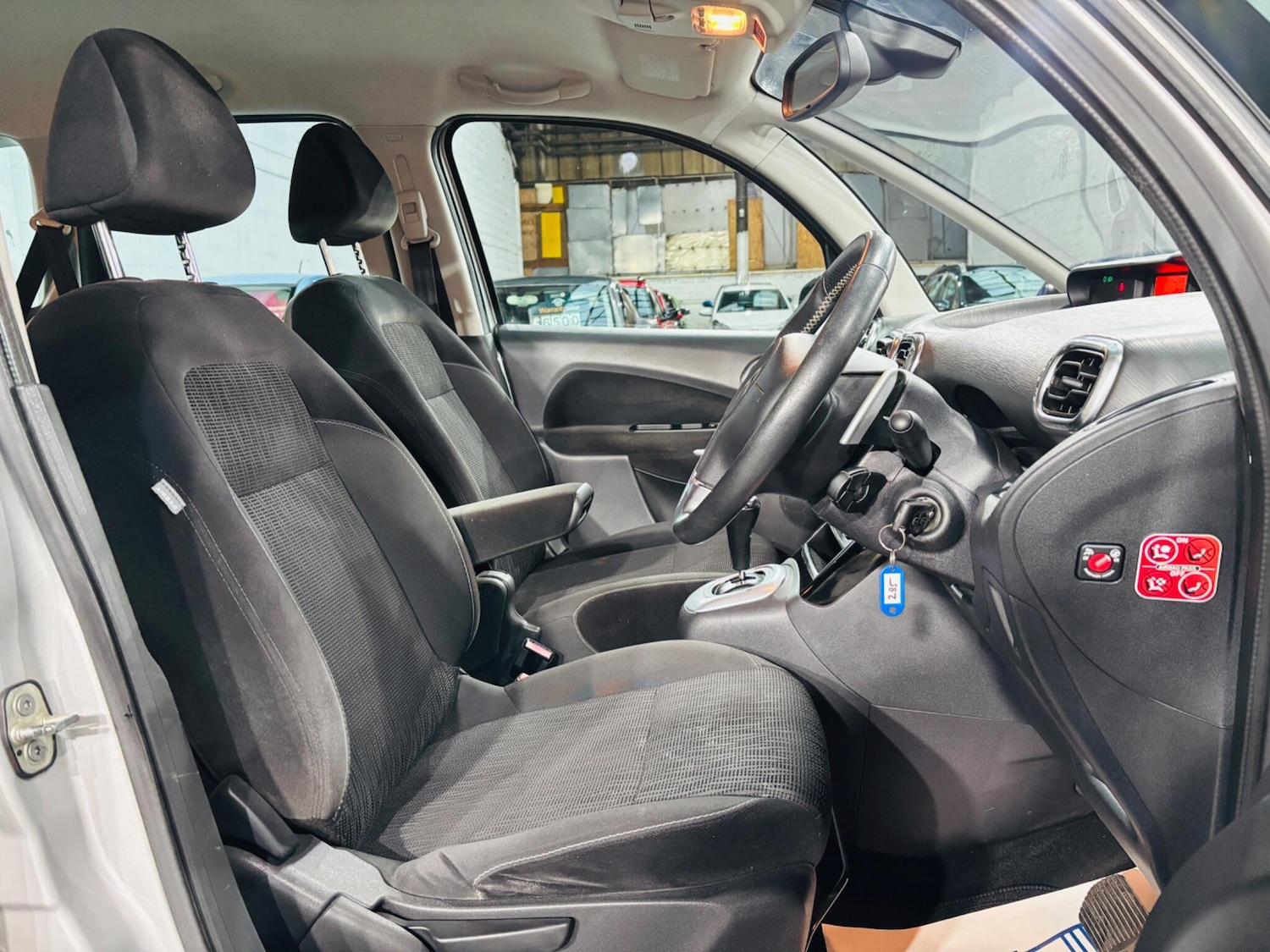 Used Citroen C3 Picasso 2013 for sale - 76700607: Photo 13