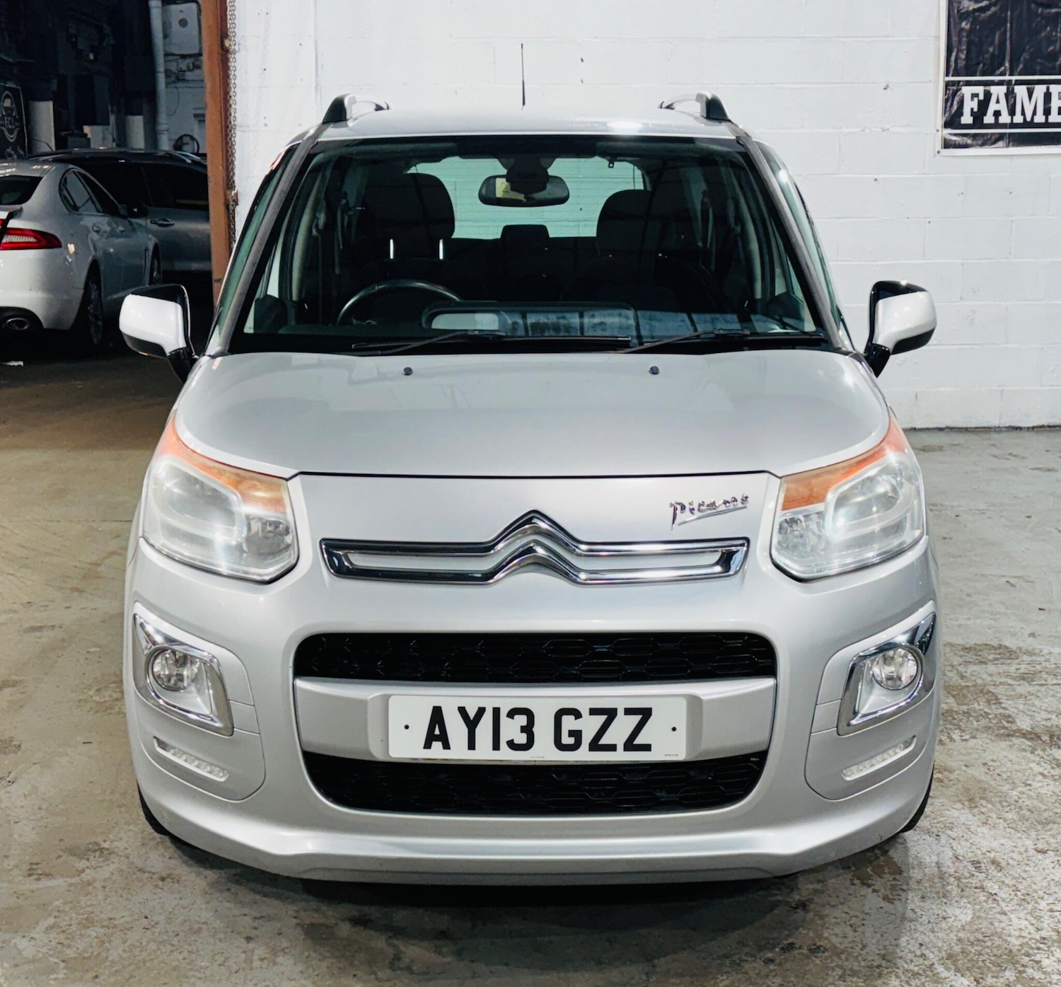 Used Citroen C3 Picasso 2013 for sale - 76700607: Photo 2