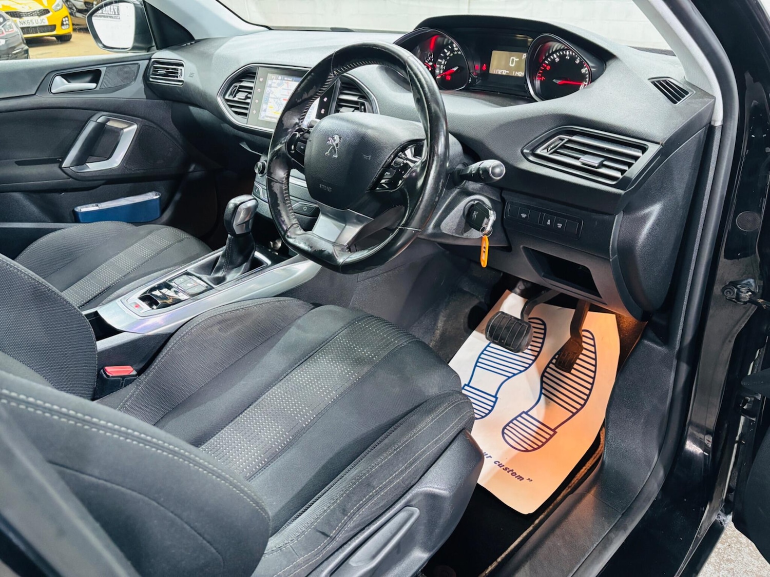 Used Peugeot 308 2015 for sale - 77495759: Photo 10